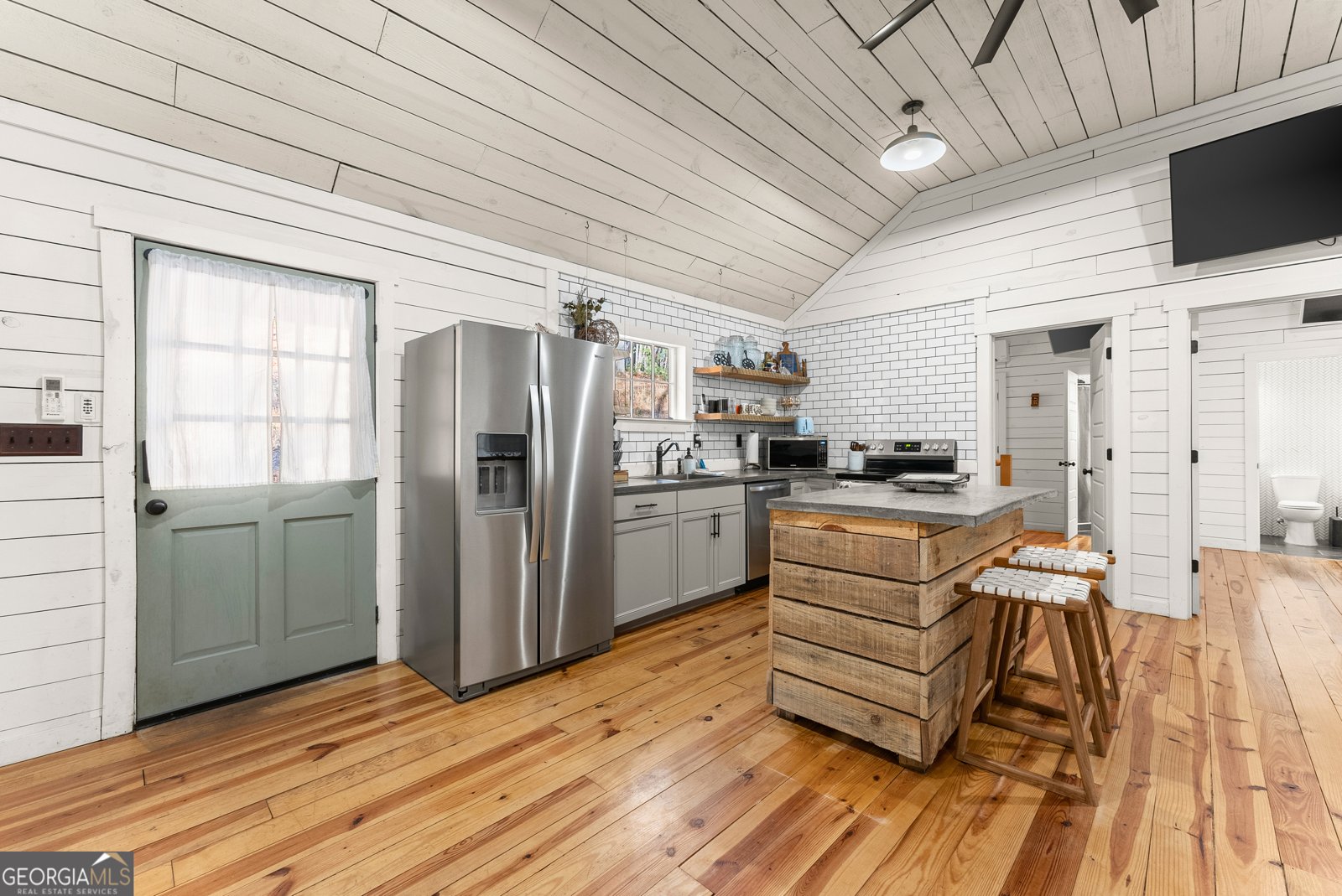 121 Waterfalls Way Clarkesville - 23