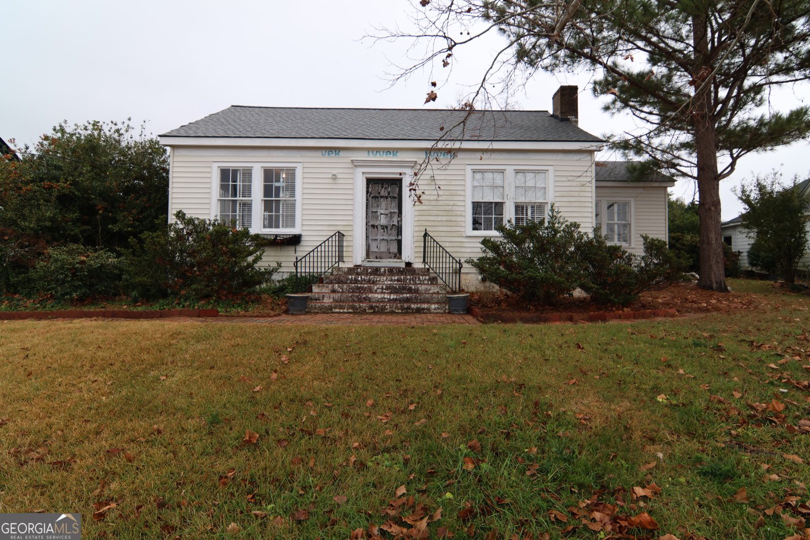 70 Hollis Heights Newnan - main photo