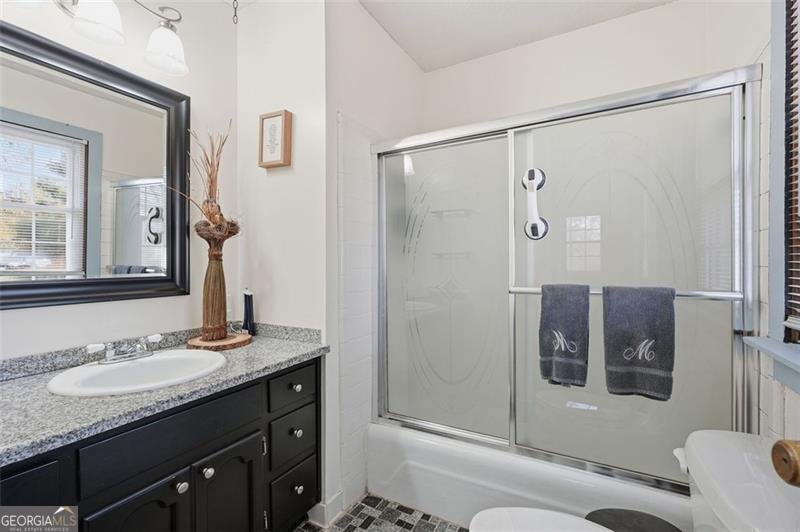 130 THORNTON Fayetteville - 27