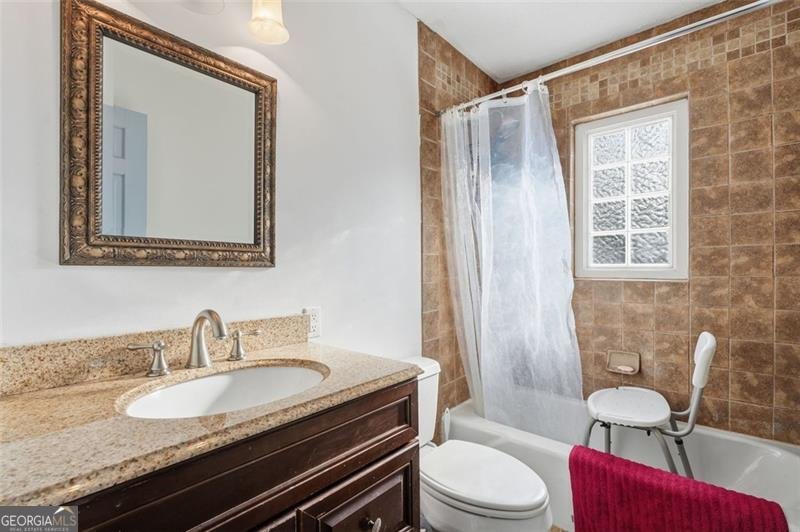 130 THORNTON Drive Fayetteville - 30