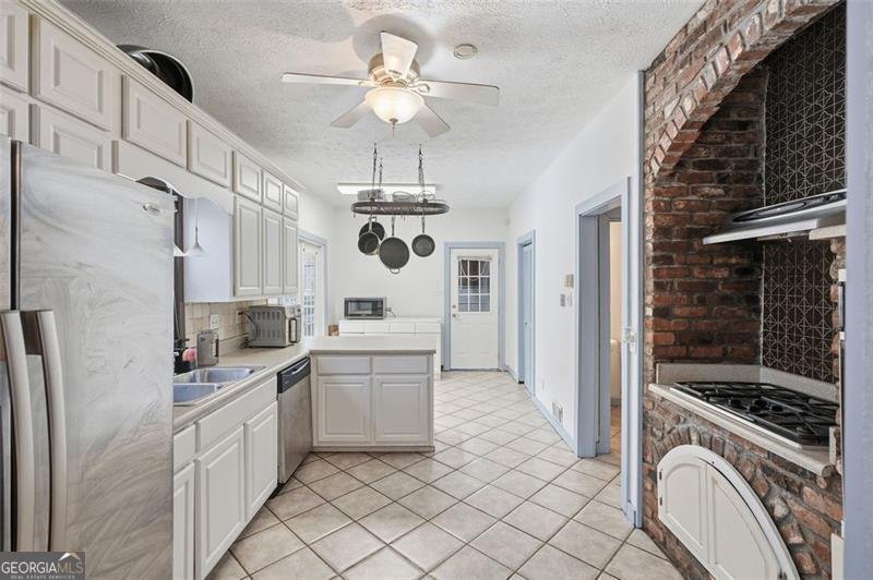 130 THORNTON Fayetteville - 9