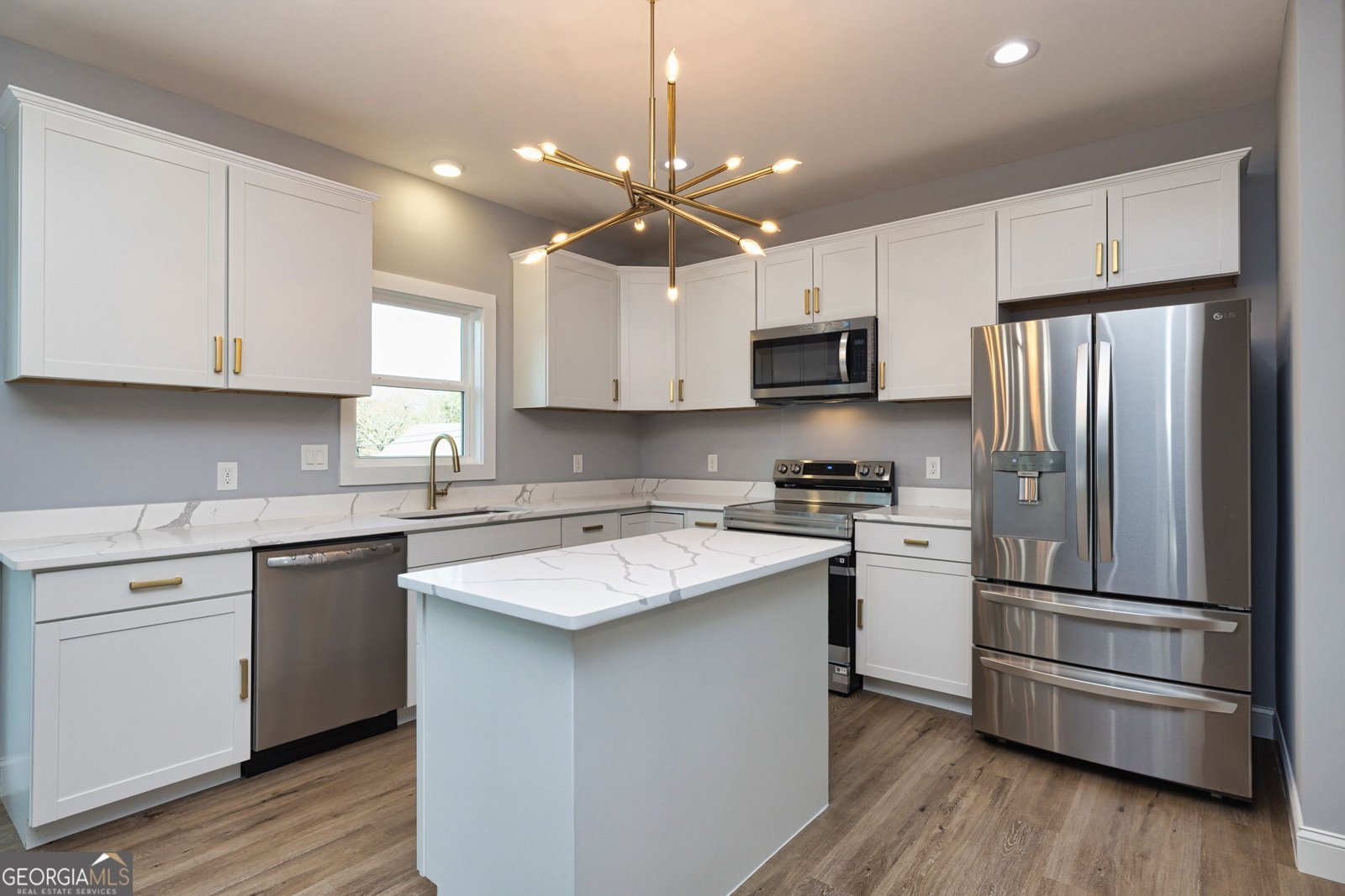 142 Arnco 3rd Street Newnan - 15