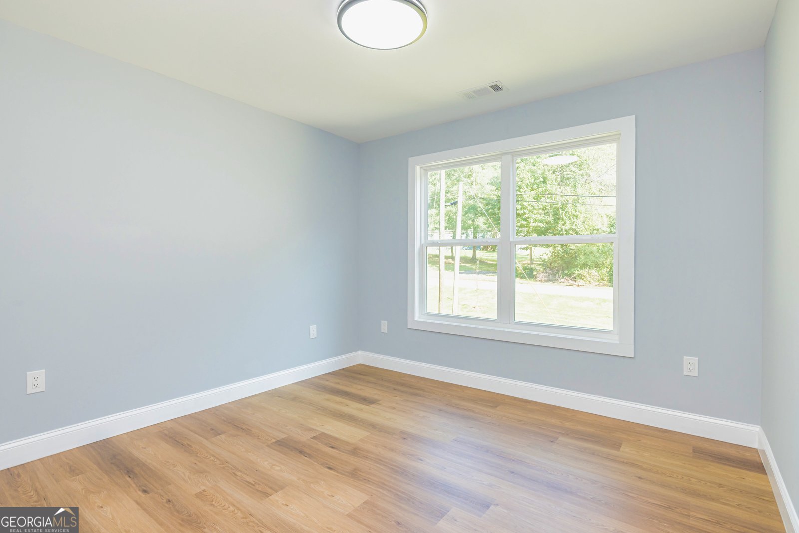 142 Arnco 3rd Street Newnan - 36