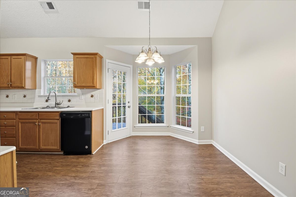 235 Stillwater Court Hampton - 11