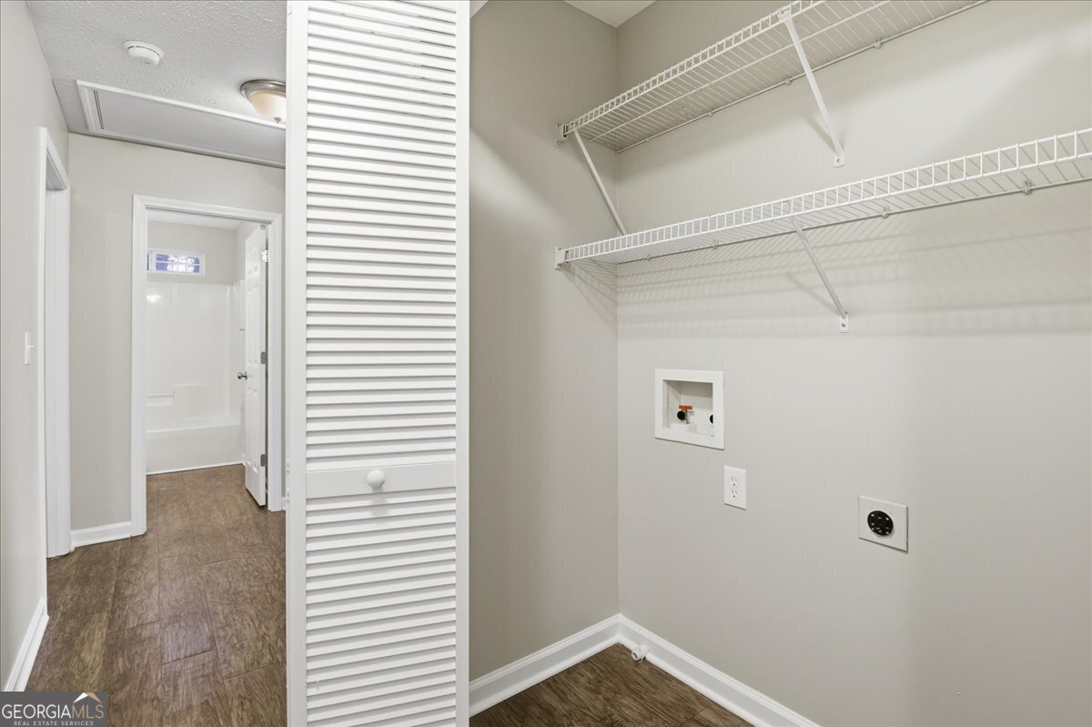 235 Stillwater Court Hampton - 26