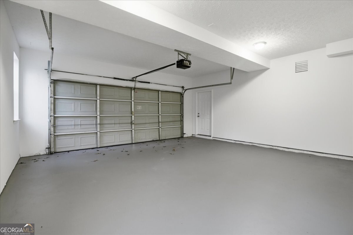 235 Stillwater Court Hampton - 30