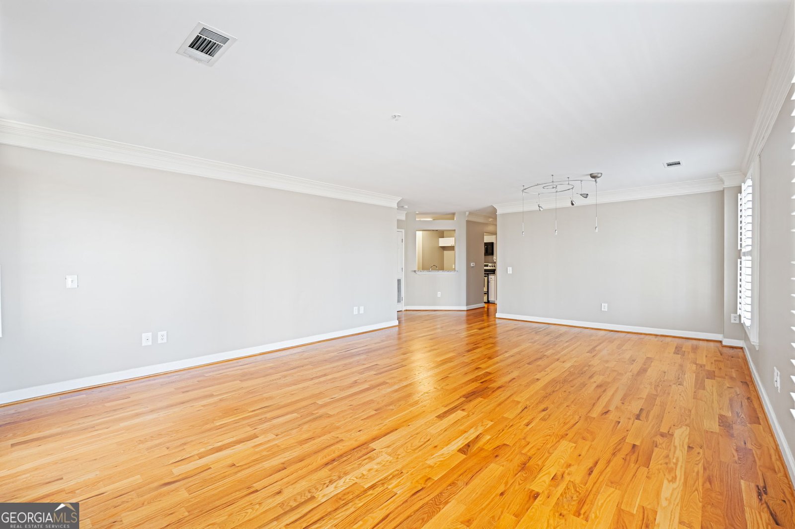 3334 Peachtree Road NE Atlanta - 15