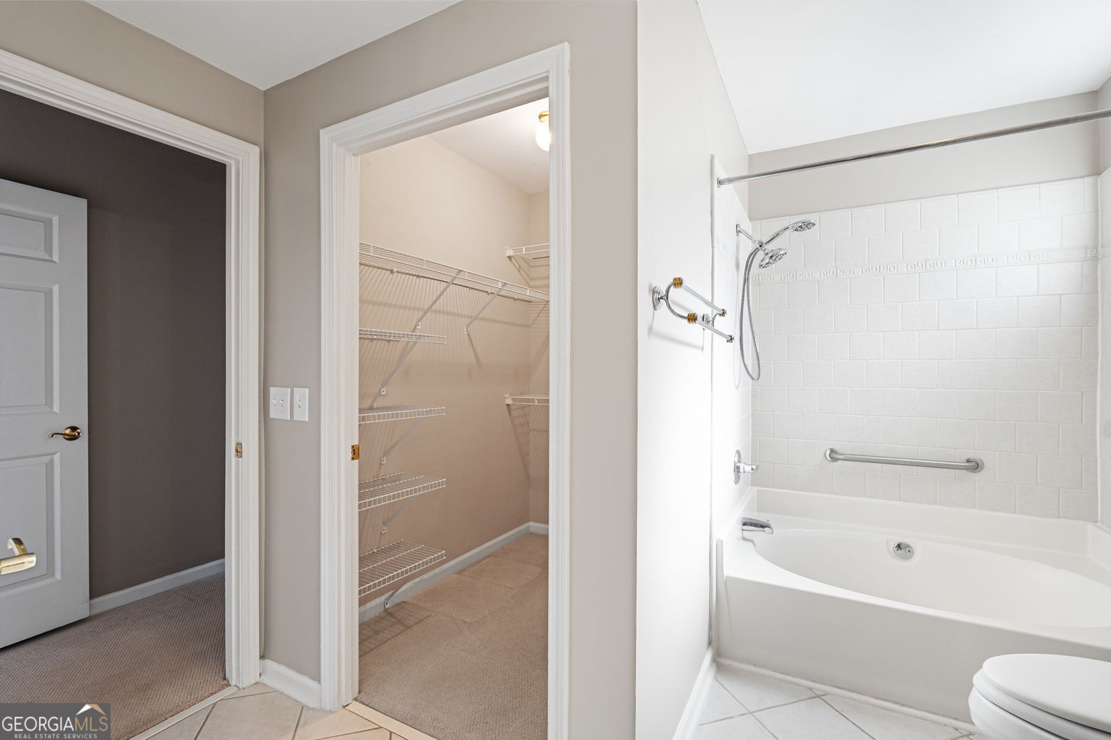 3334 Peachtree Road NE Atlanta - 24