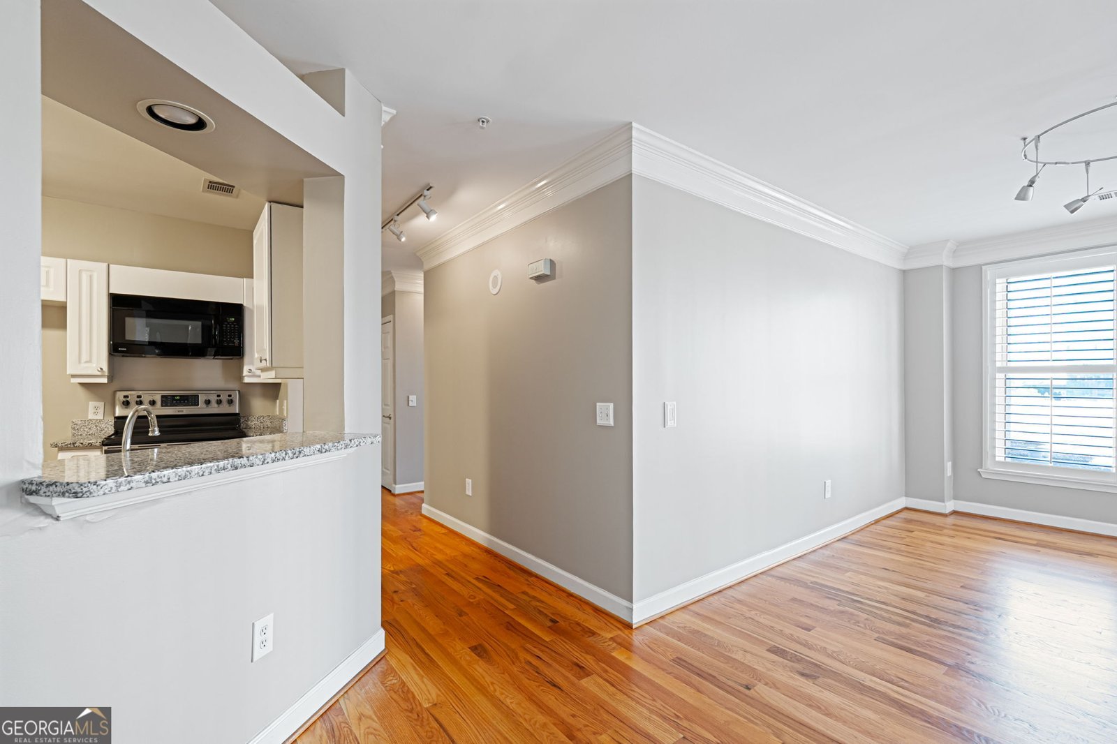 3334 Peachtree Road NE Atlanta - 25