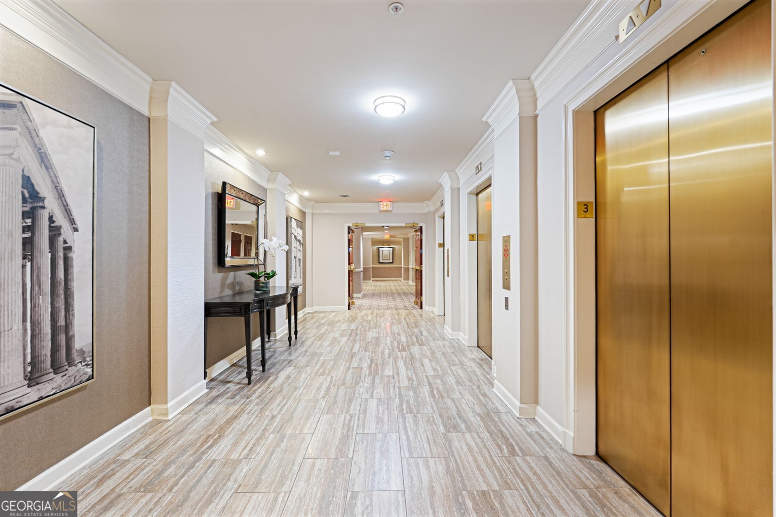 3334 Peachtree Road NE Atlanta - 29