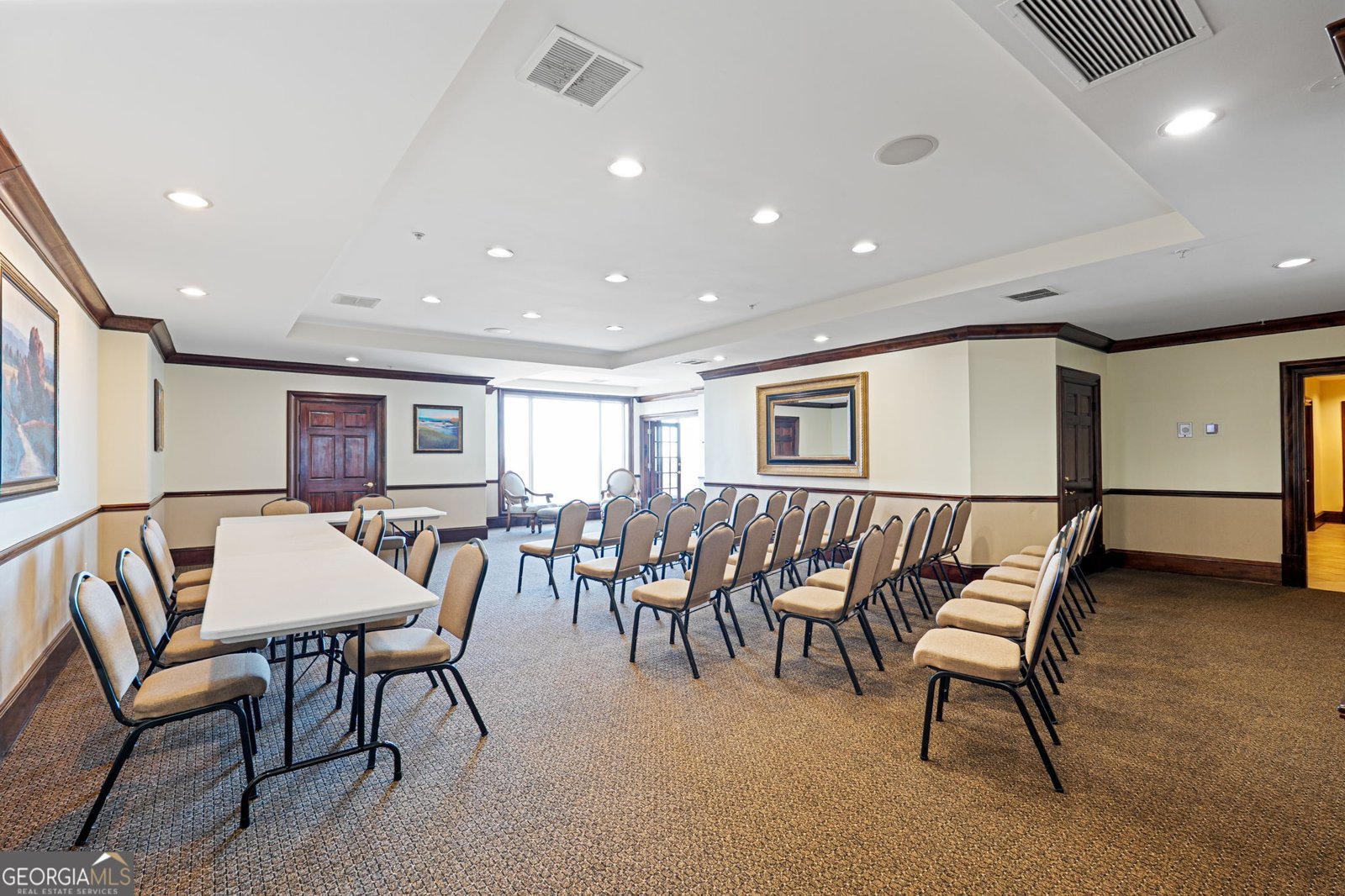 3334 Peachtree Road NE Atlanta - 36