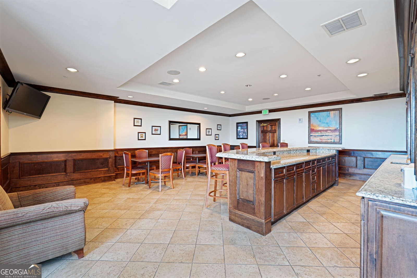 3334 Peachtree Road NE Atlanta - 38