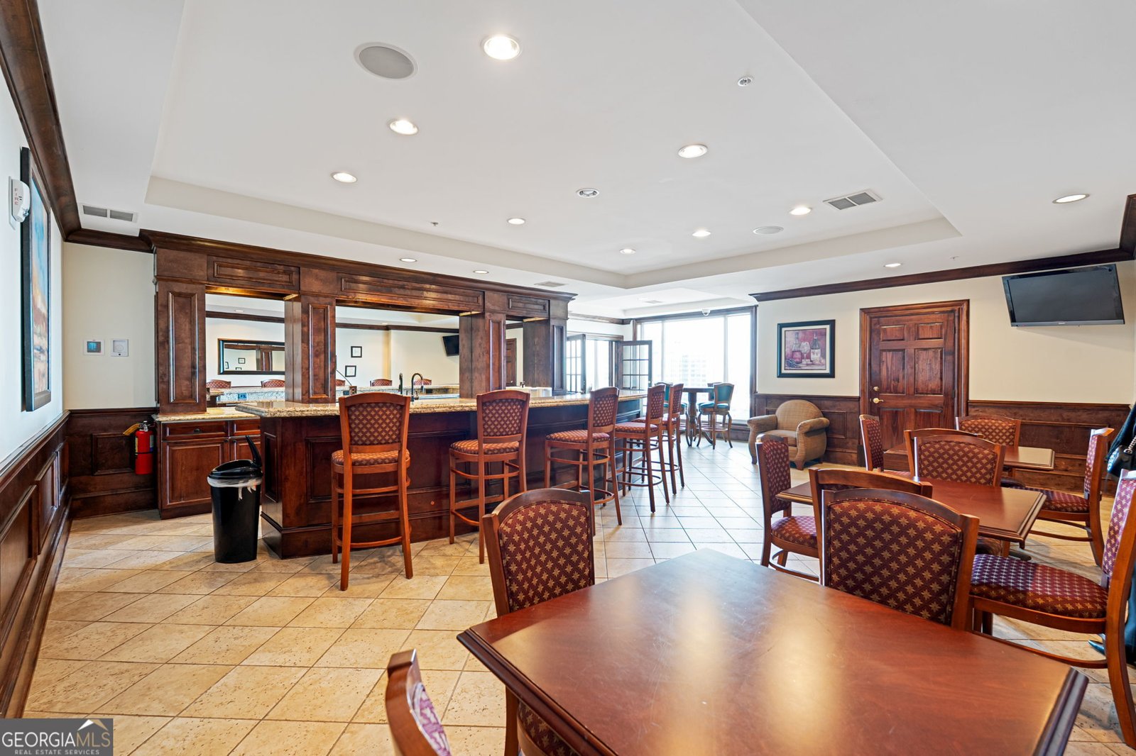 3334 Peachtree Road NE Atlanta - 39