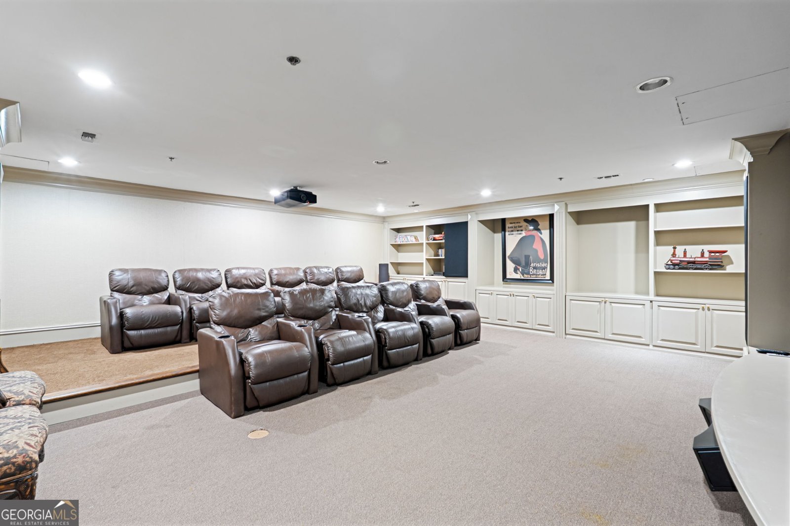 3334 Peachtree Road NE Atlanta - 60