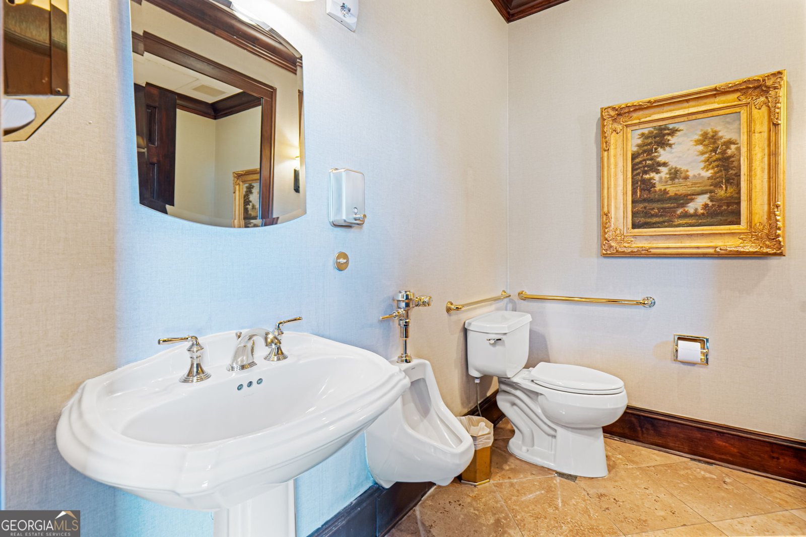 3334 Peachtree Road NE Atlanta - 73