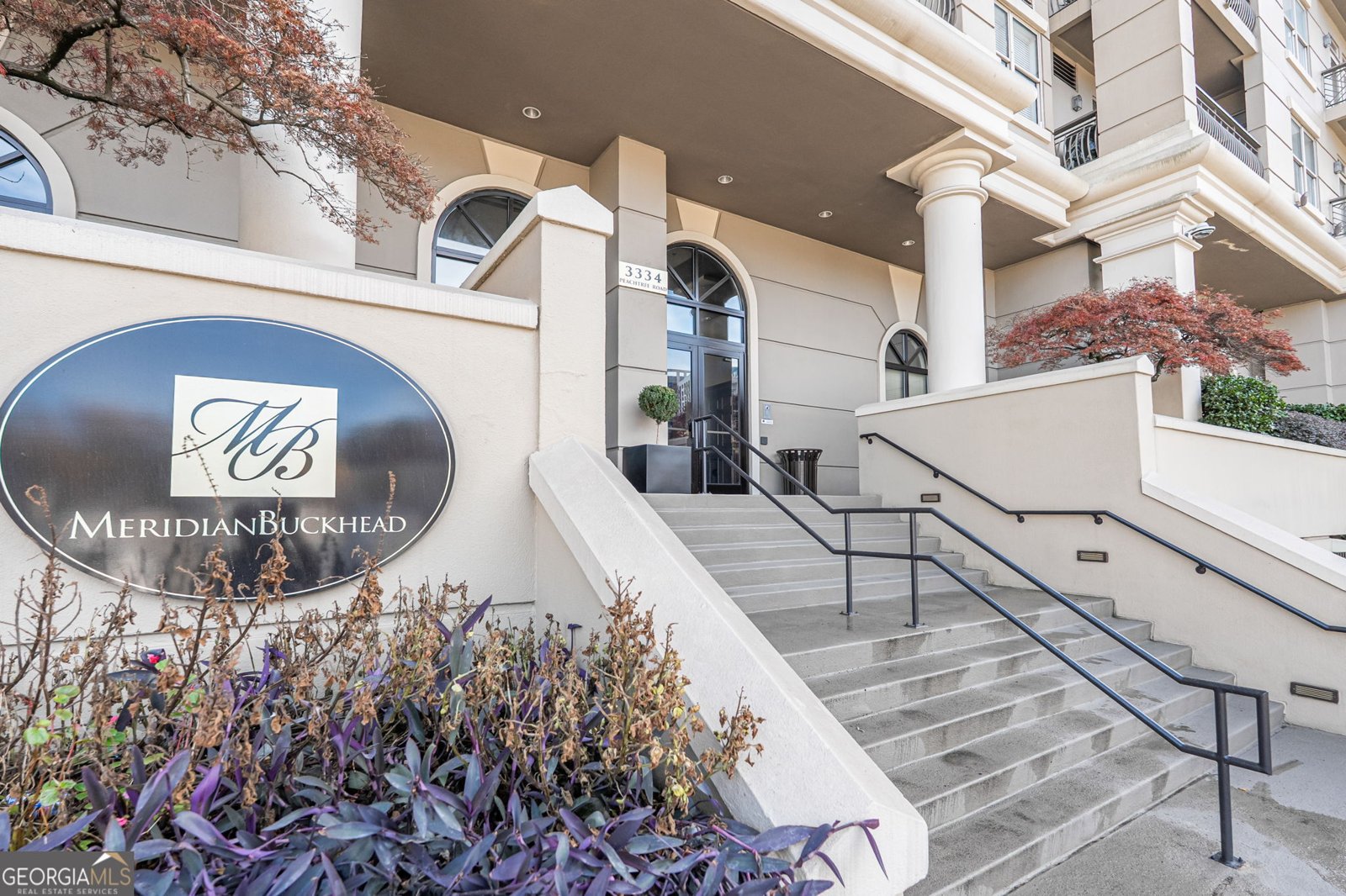 3334 Peachtree Road NE Atlanta - 74