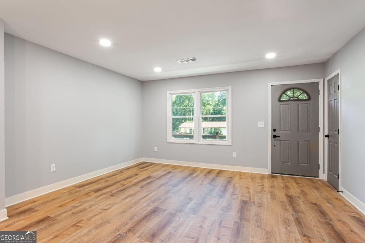 3652 Sweetbriar Circle Lithia Springs - 10