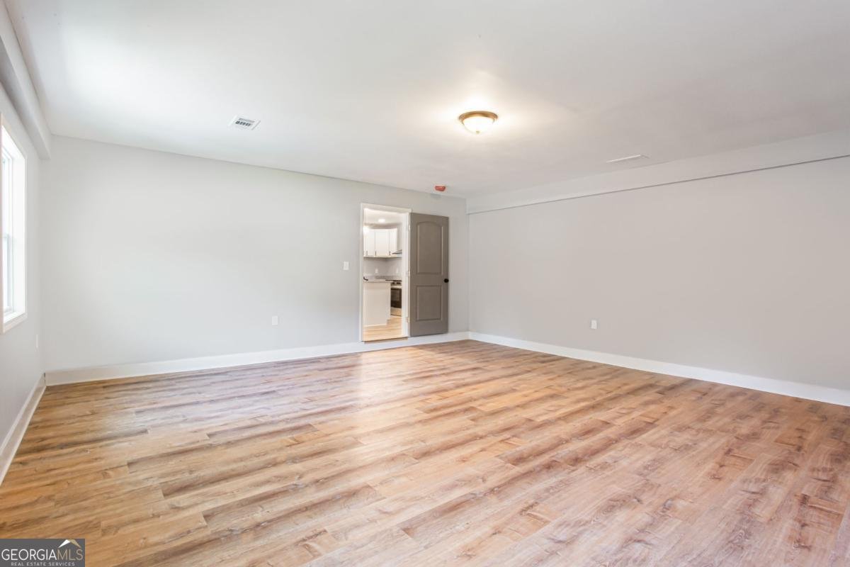 3652 Sweetbriar Circle Lithia Springs - 17