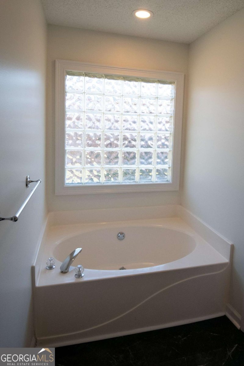 108 Hunter Way Carrollton - 16