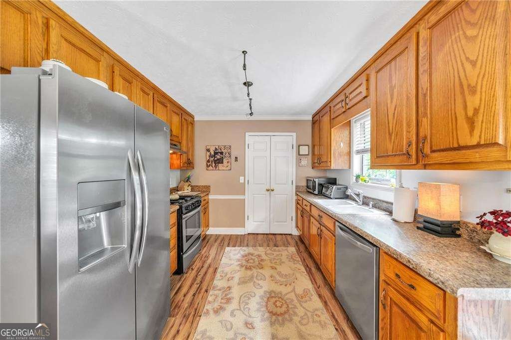 713 Habersham Place Canton - 2