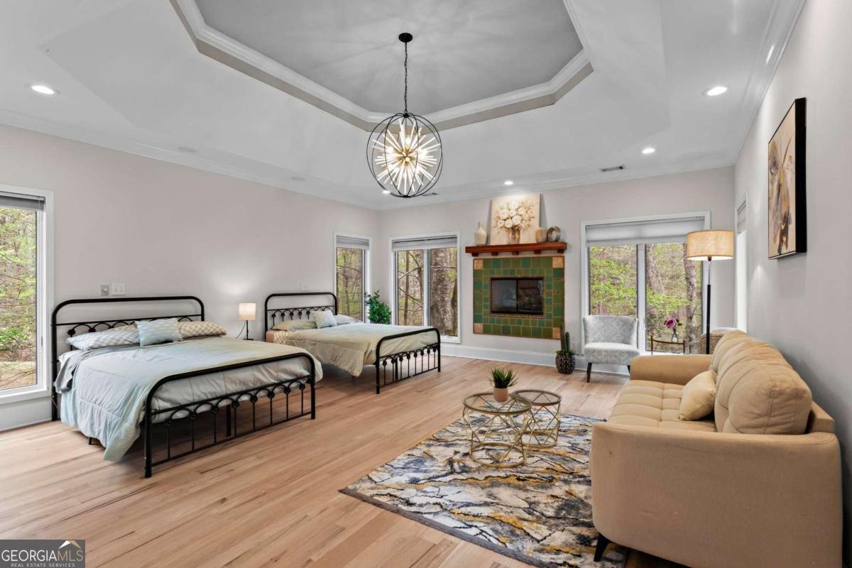 1890 Spalding Drive Atlanta - 24