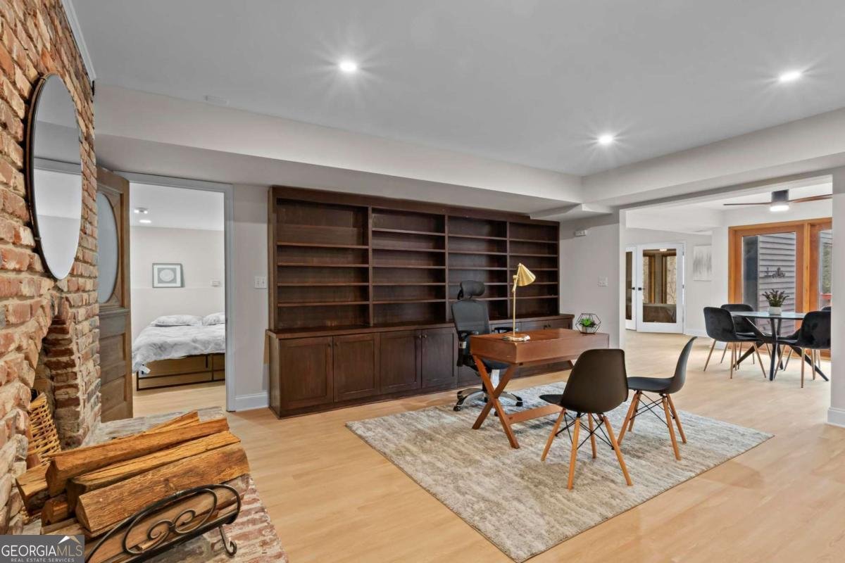 1890 Spalding Drive Atlanta - 38