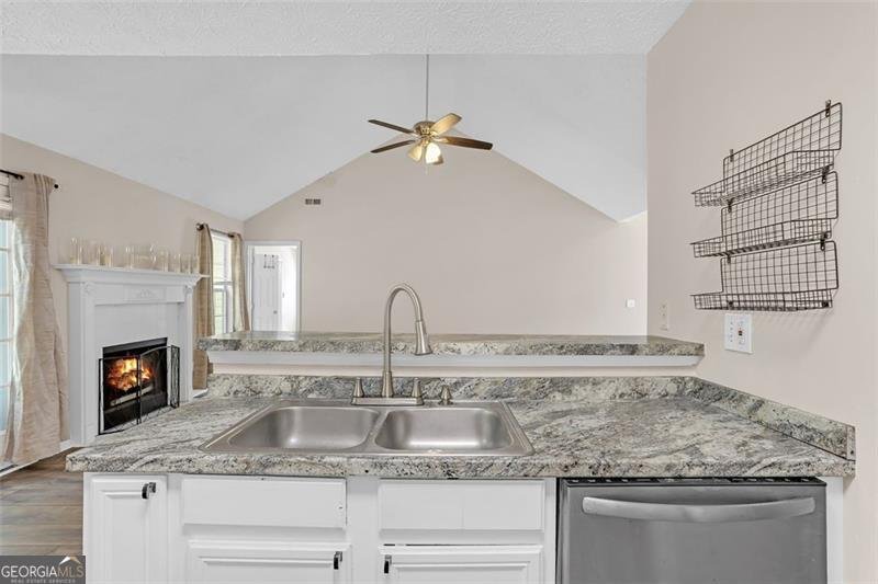 1315 SWEETWATER COURT McDonough - 25