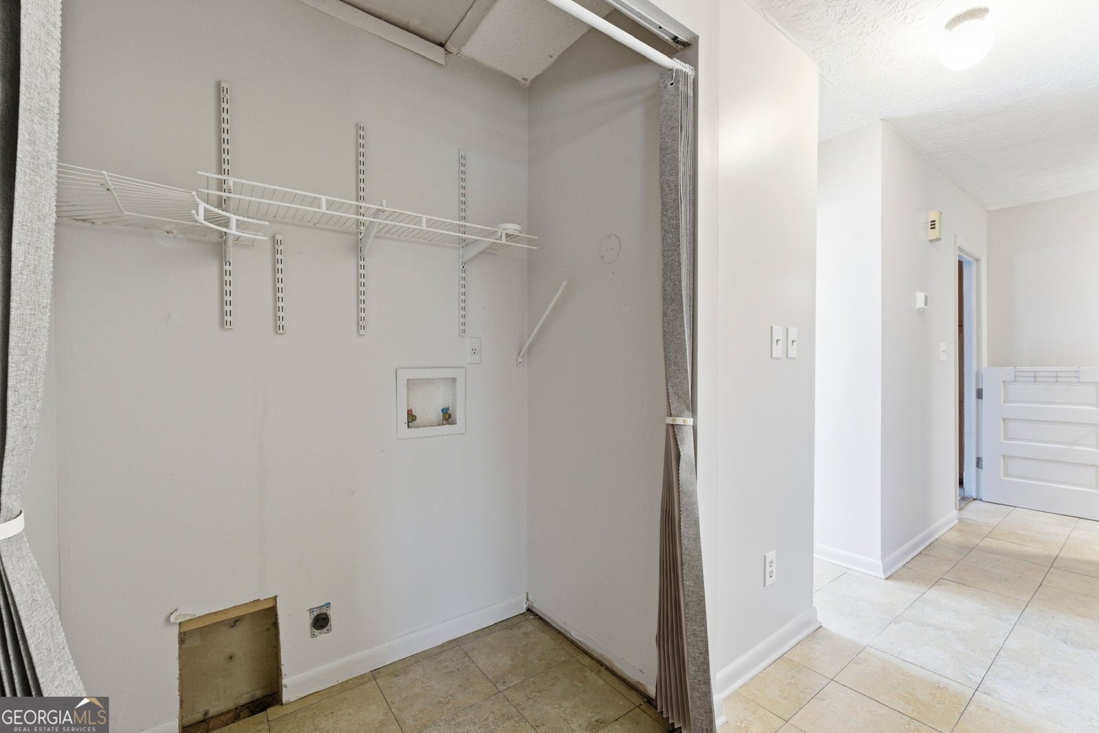 1490 Enchanted Lake Conyers - 26