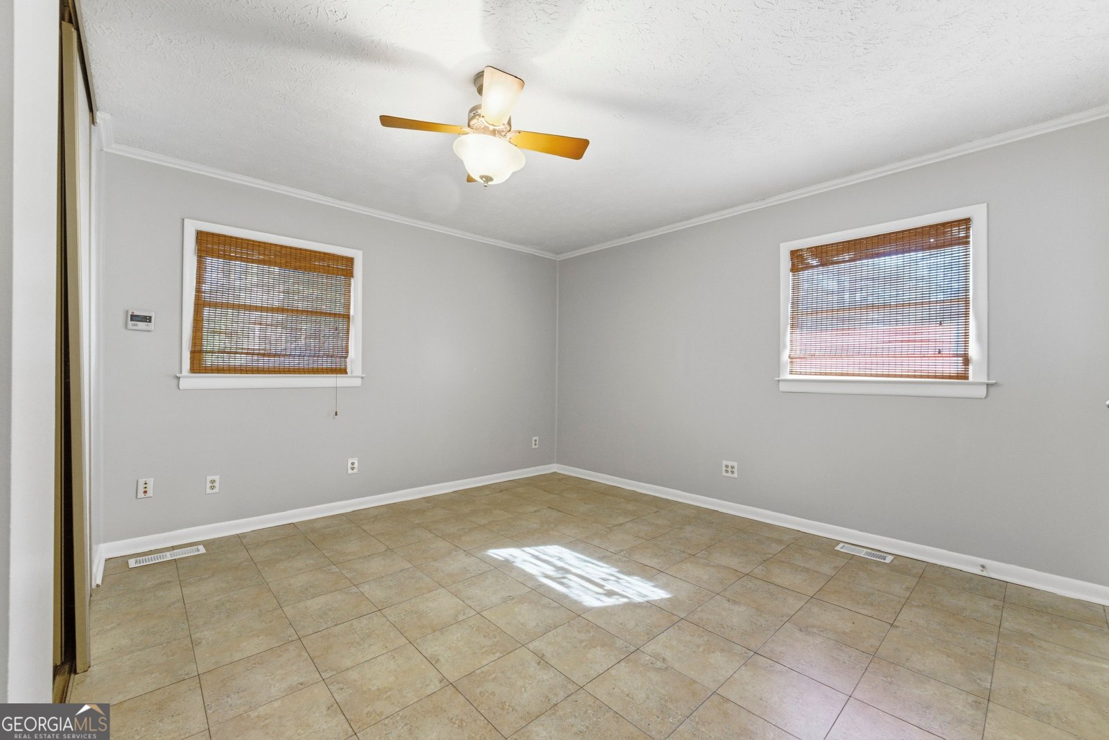 1490 Enchanted Lake Conyers - 28