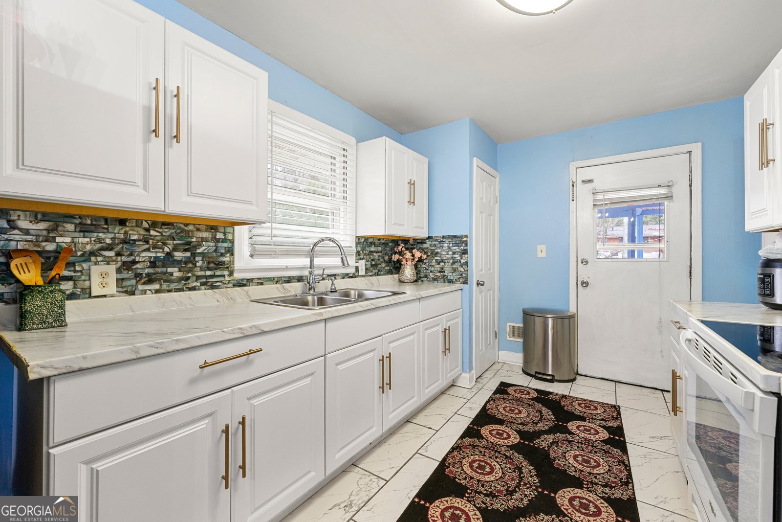 1101 Lloyd Drive Forest Park - 9