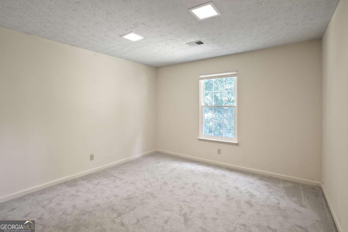 615 Barrington Way Roswell - 23