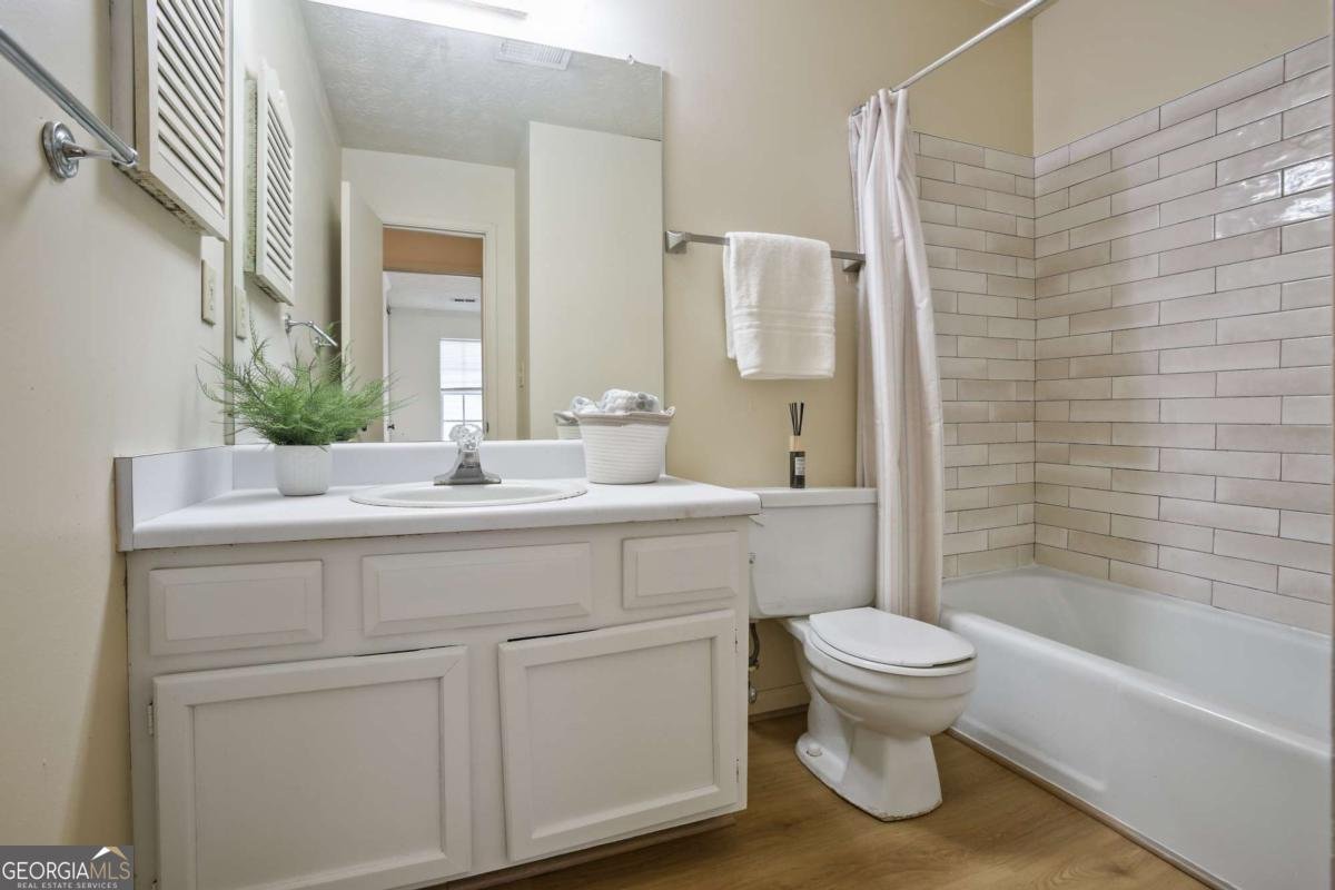 615 Barrington Way Roswell - 27