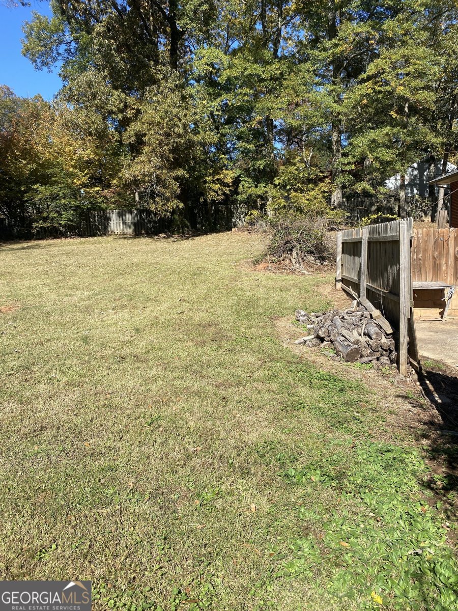 8965 Campbellton Street Douglasville - 22