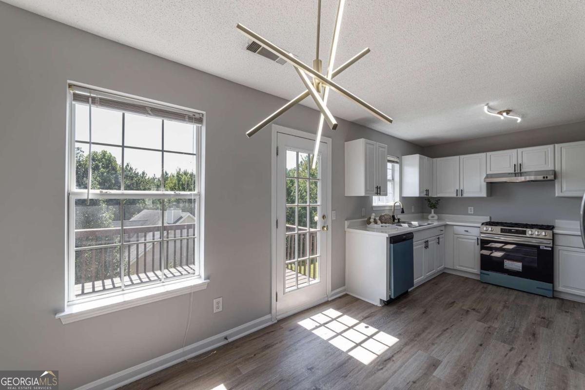 4378 Lodgeview Place Douglasville - 12