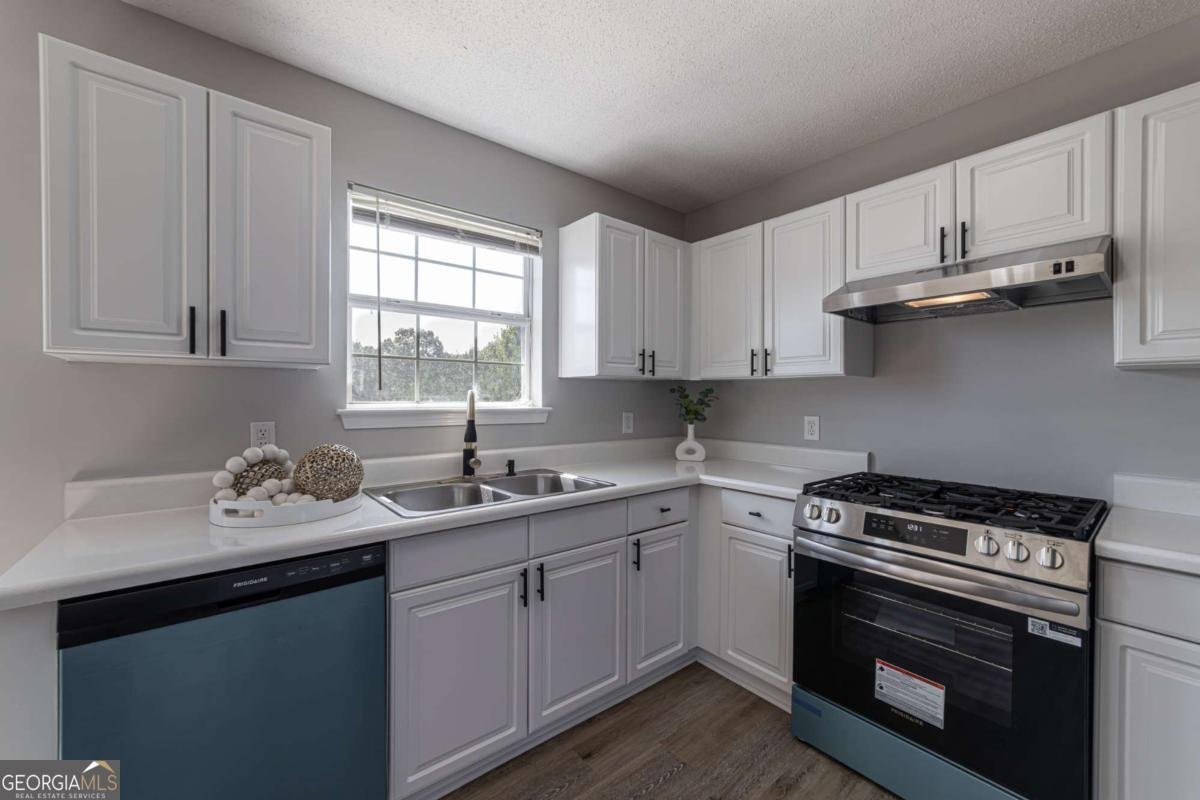 4378 Lodgeview Place Douglasville - 14