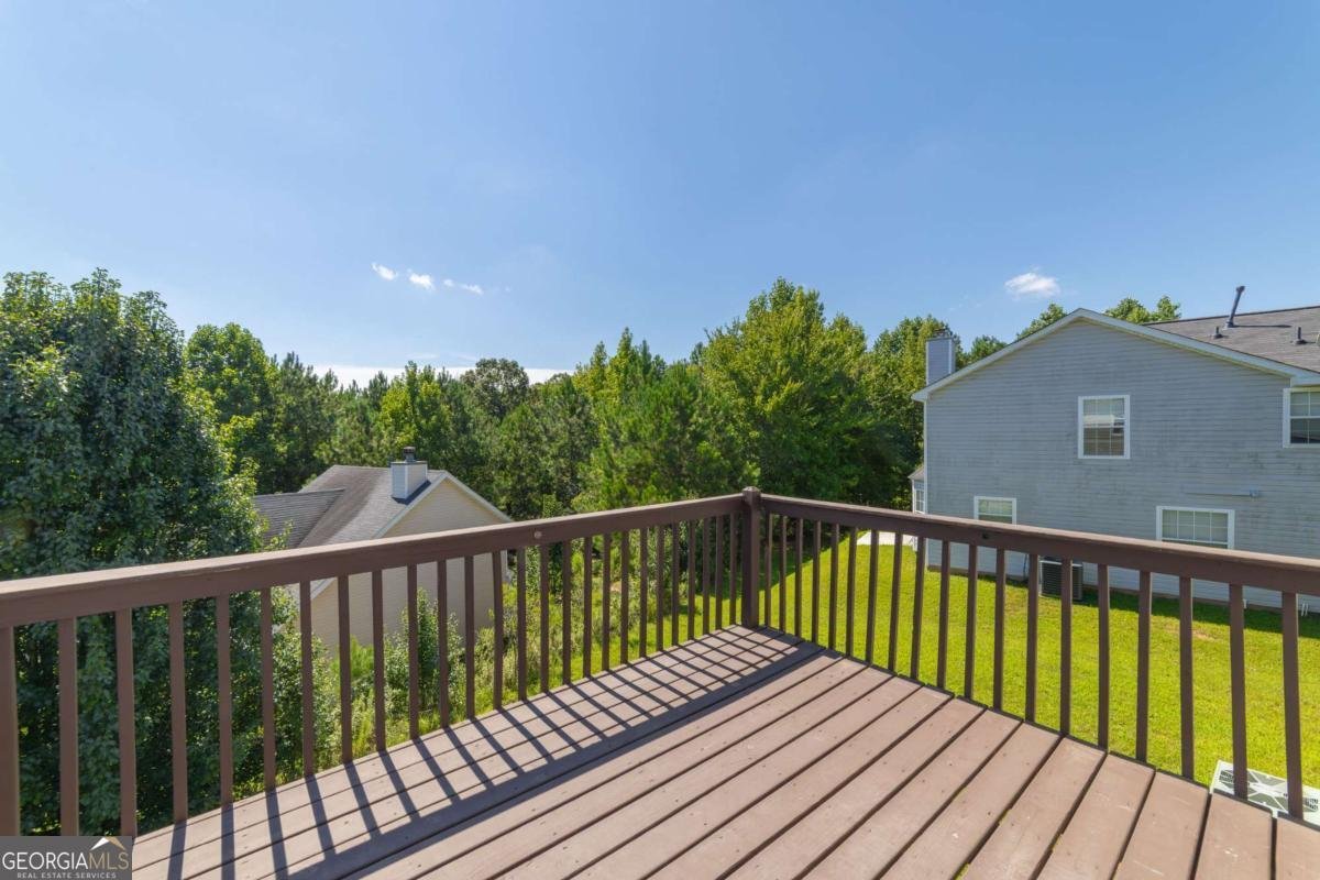 4378 Lodgeview Place Douglasville - 20