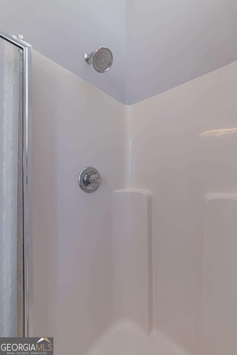 4378 Lodgeview Place Douglasville - 34