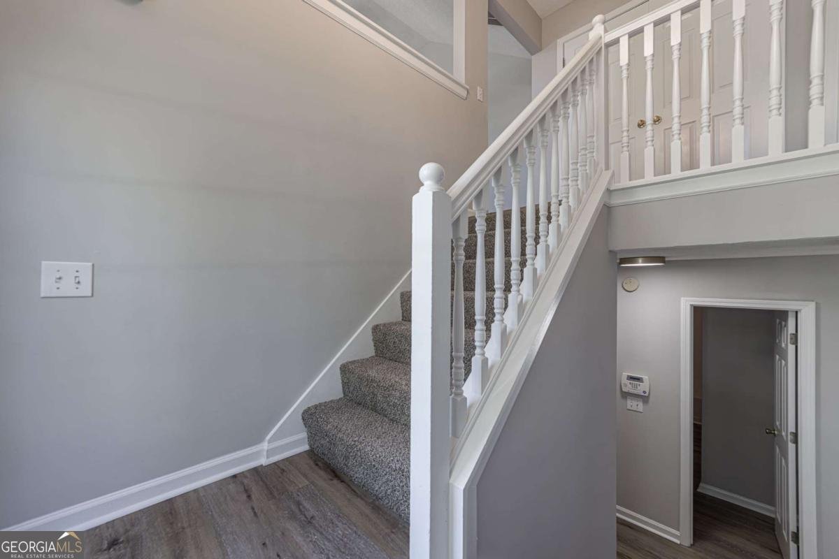 4378 Lodgeview Place Douglasville - 35