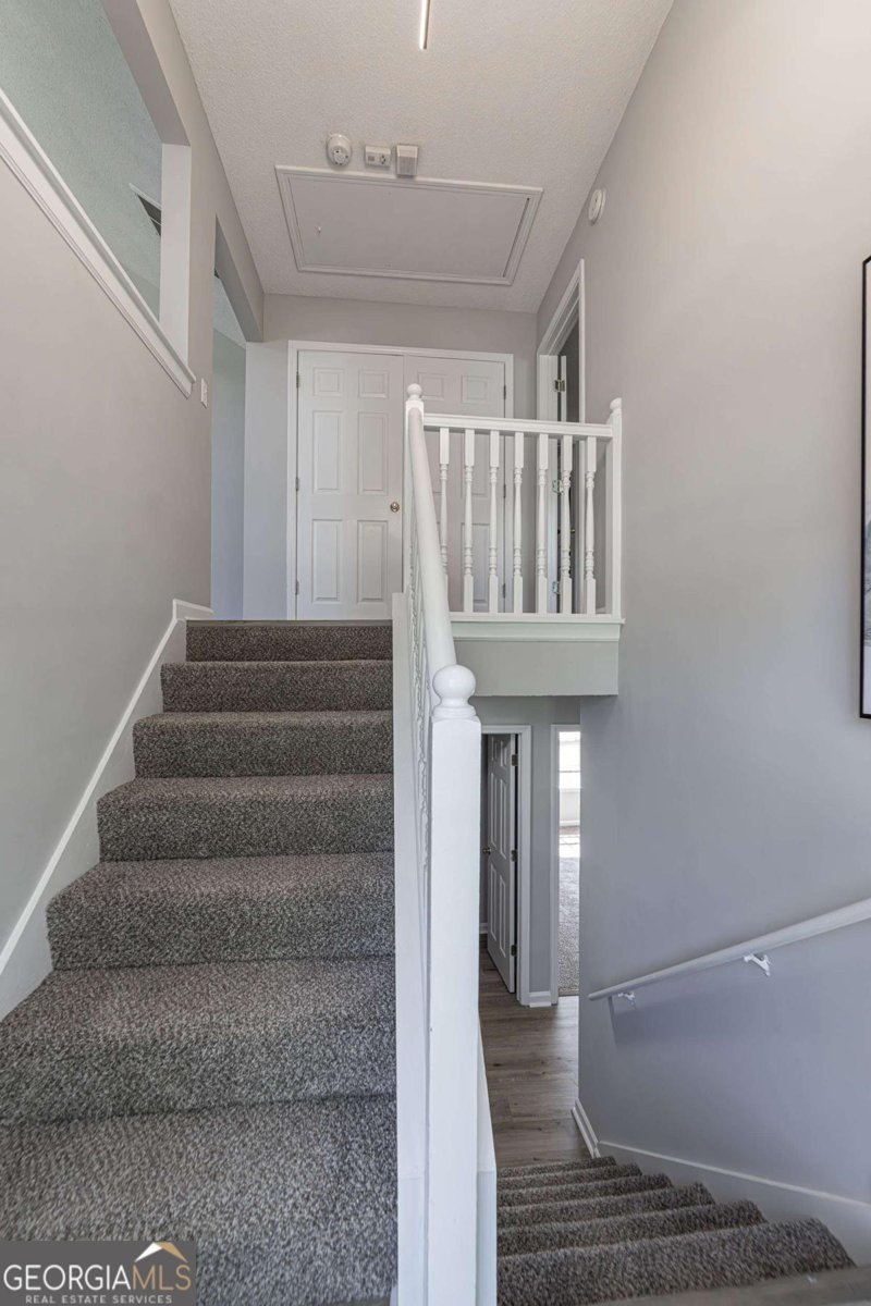 4378 Lodgeview Place Douglasville - 37