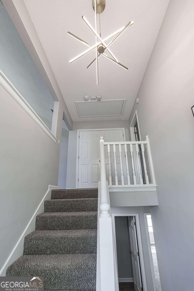 4378 Lodgeview Place Douglasville - 4