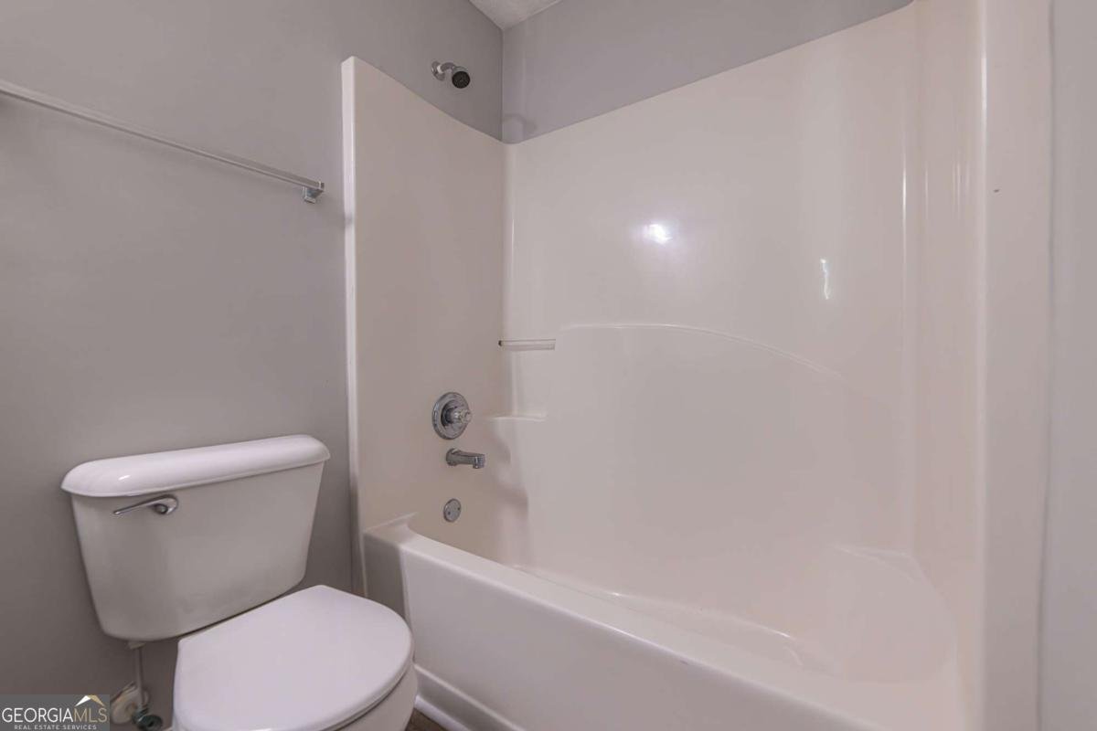 4378 Lodgeview Place Douglasville - 40