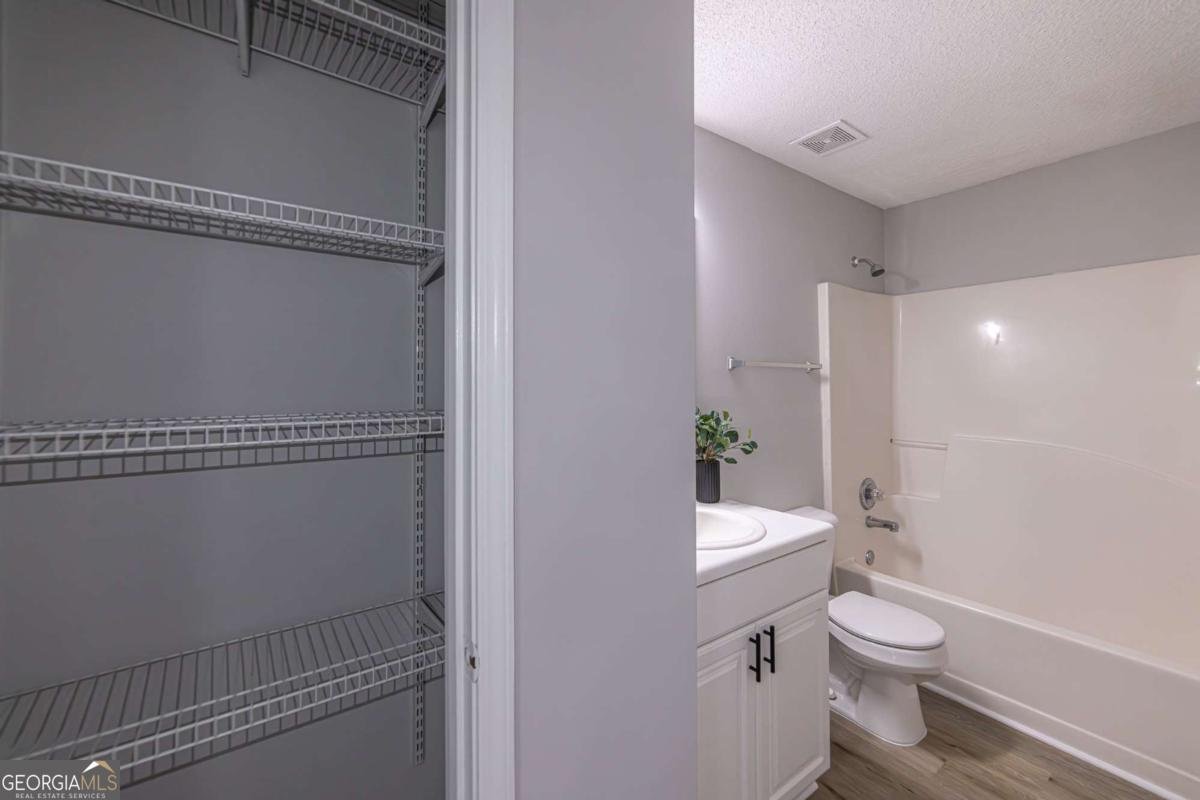 4378 Lodgeview Place Douglasville - 41