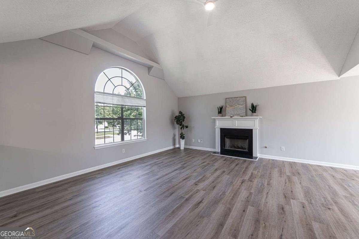 4378 Lodgeview Place Douglasville - 7