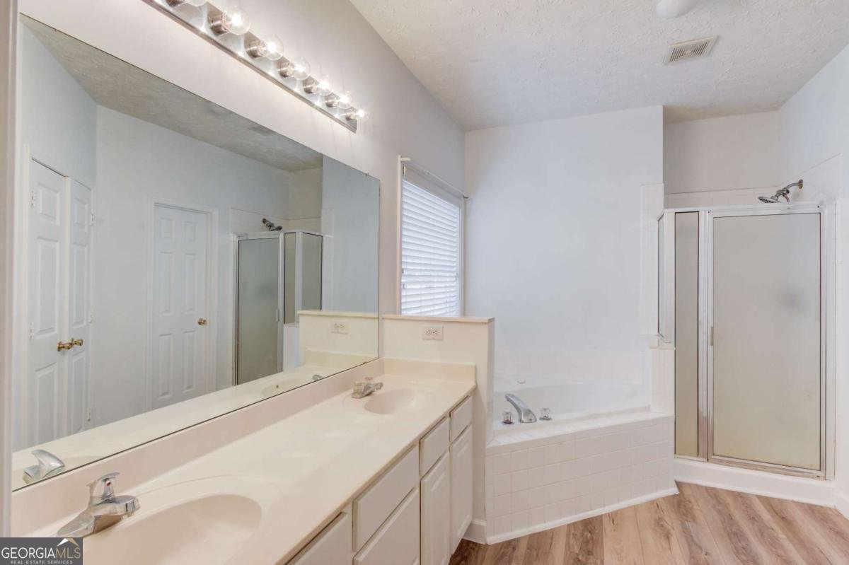 802 Board Walk Court Loganville - 23