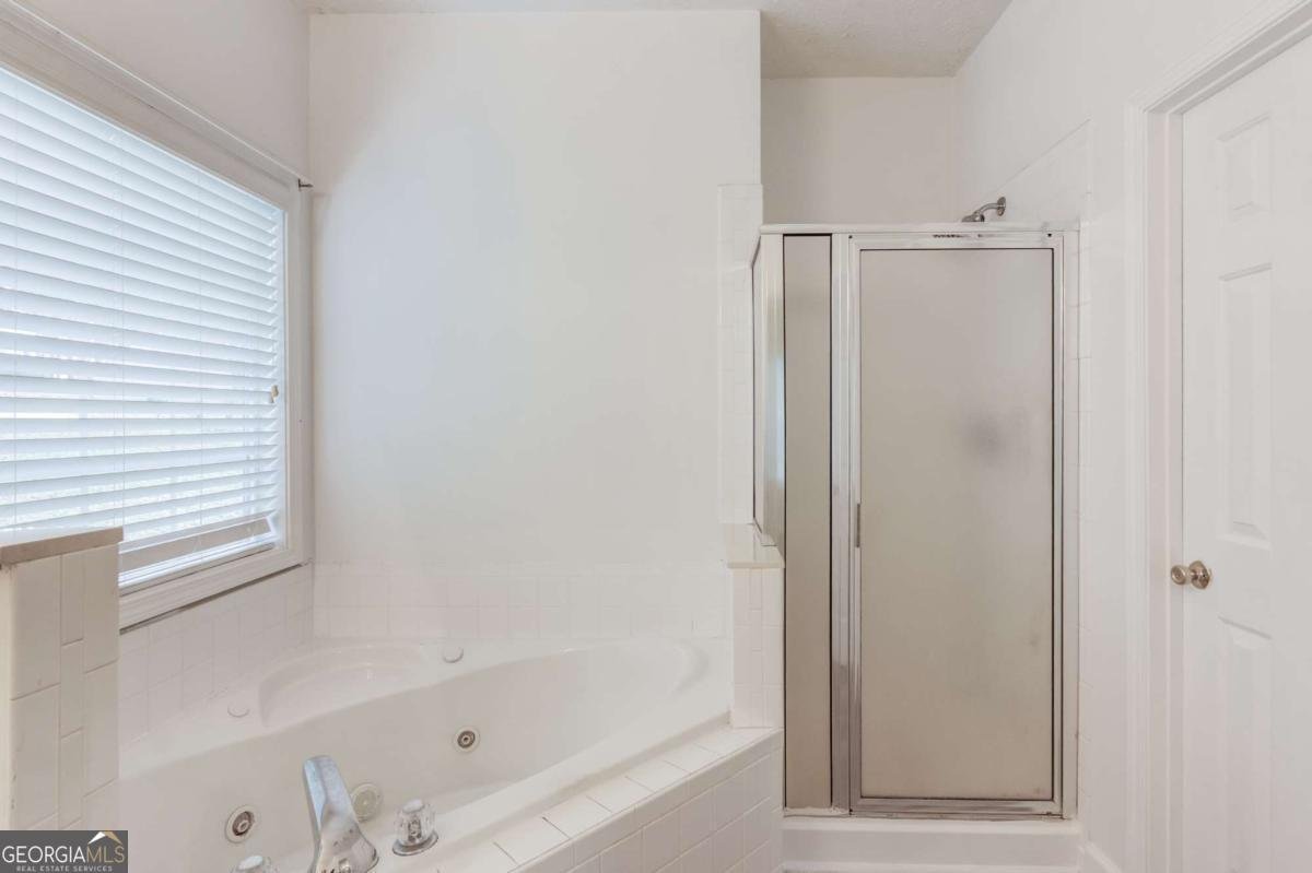 802 Board Walk Court Loganville - 24