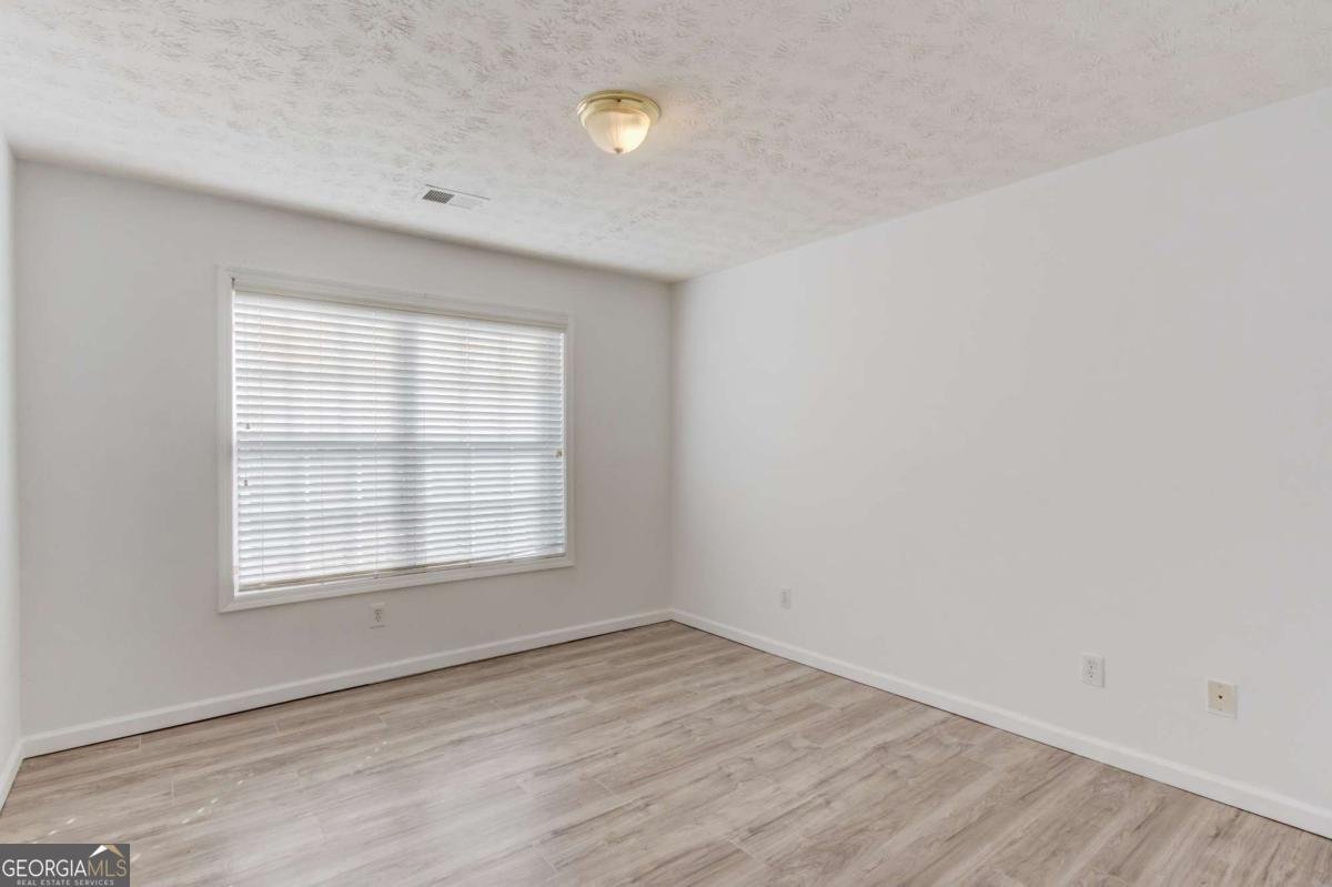 802 Board Walk Court Loganville - 31