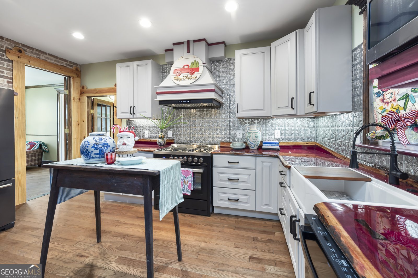 68 Spring Street Newnan - 35