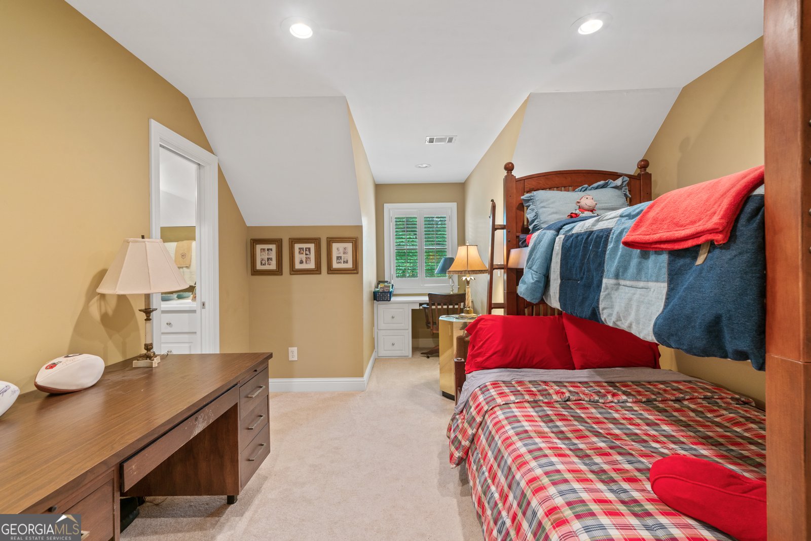 100 Haven Court Macon - 33