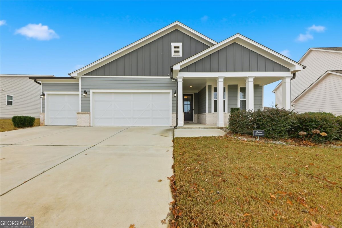 61 Rushing View Glen Dallas - main photo