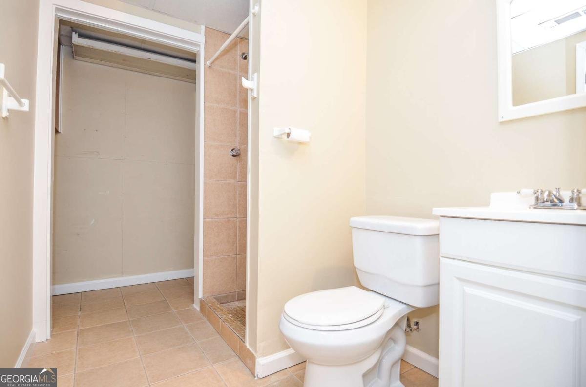 3173 Falconhurst Drive Lilburn - 23